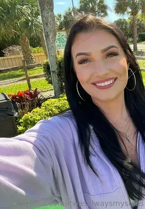 Itwasalwaysmysoles OnlyFans Leaked Free Thumbnail Picture - #UYxJsVrywq