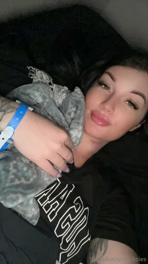 Itwasalwaysmysoles OnlyFans Leaked Free Thumbnail Picture - #foLhBL2mE0