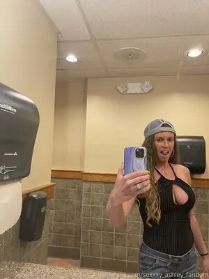 Itzmissashfree OnlyFans Leaked Free Thumbnail Picture - #w6EVBG7wQg