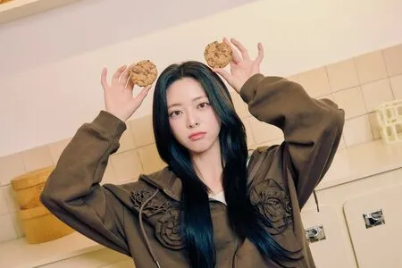 Itzy All In Us OnlyFans Leaked Free Thumbnail Picture - #03fuEjJFYk