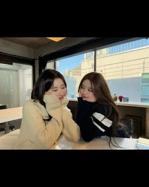 Itzy All In Us OnlyFans Leaked Free Thumbnail Picture - #0juvNE5zzb