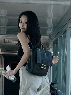 Itzy All In Us OnlyFans Leaked Free Thumbnail Picture - #1KtiyGcJP7