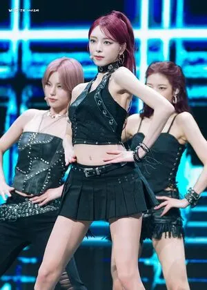 Itzy All In Us OnlyFans Leaked Free Thumbnail Picture - #1lh3mSvNll