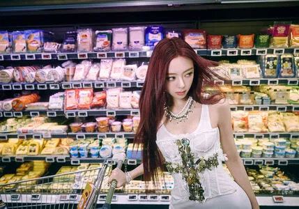 Itzy All In Us OnlyFans Leaked Free Thumbnail Picture - #2ruuXrf41Z