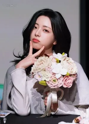 Itzy All In Us OnlyFans Leaked Free Thumbnail Picture - #3RRnytINrL