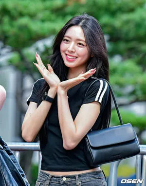 Itzy All In Us OnlyFans Leaked Free Thumbnail Picture - #3kfbTnVPk6
