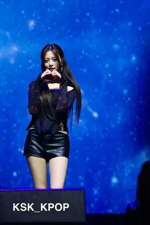 Itzy All In Us OnlyFans Leaked Free Thumbnail Picture - #46o3NsRHTi