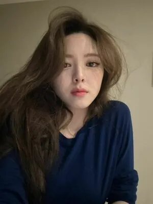 Itzy All In Us OnlyFans Leaked Free Thumbnail Picture - #4gWm8eawL1