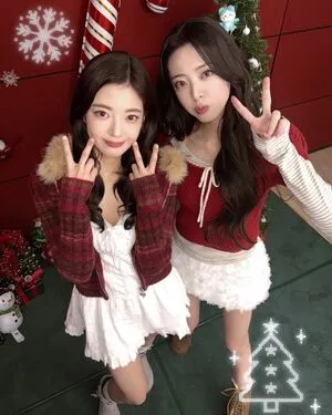 Itzy All In Us OnlyFans Leaked Free Thumbnail Picture - #60IH4l0LMG