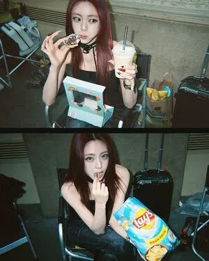 Itzy All In Us OnlyFans Leaked Free Thumbnail Picture - #66Q7IP9xlI