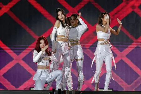 Itzy All In Us OnlyFans Leaked Free Thumbnail Picture - #6J5l6i1Y5V