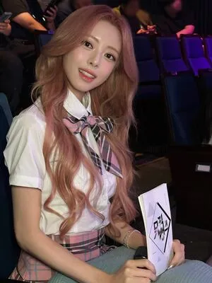 Itzy All In Us OnlyFans Leaked Free Thumbnail Picture - #6R35CPdokg
