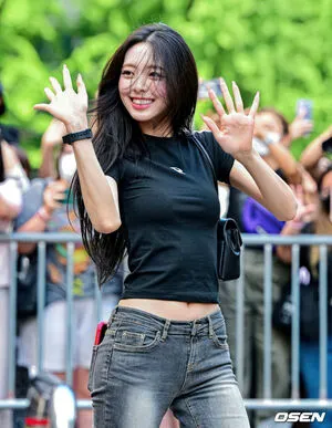 Itzy All In Us OnlyFans Leaked Free Thumbnail Picture - #6mfrp3g059