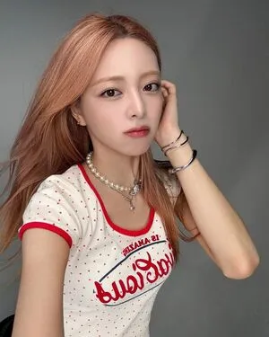 Itzy All In Us OnlyFans Leaked Free Thumbnail Picture - #7h5VrYqU8X