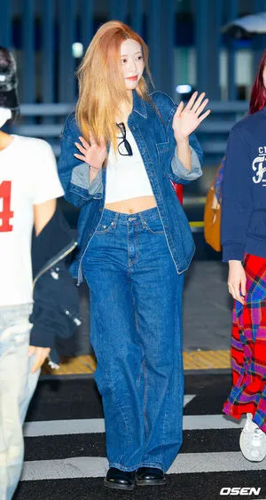 Itzy All In Us OnlyFans Leaked Free Thumbnail Picture - #7miMVxbZr6