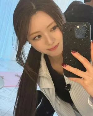 Itzy All In Us OnlyFans Leaked Free Thumbnail Picture - #7u37V5PcAF