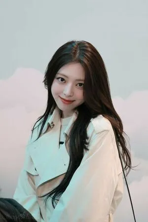 Itzy All In Us OnlyFans Leaked Free Thumbnail Picture - #AWDnAntszx