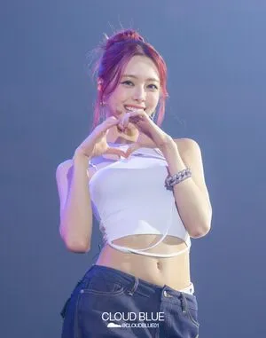 Itzy All In Us OnlyFans Leaked Free Thumbnail Picture - #AjE90sg1BM