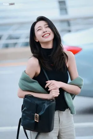 Itzy All In Us OnlyFans Leaked Free Thumbnail Picture - #CrjHH0fZnL