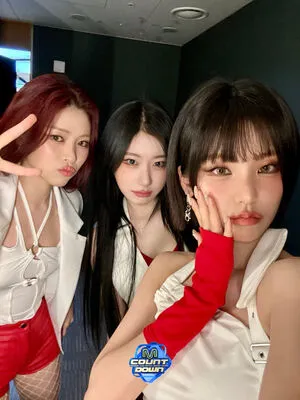 Itzy All In Us OnlyFans Leaked Free Thumbnail Picture - #D62bIXewgq