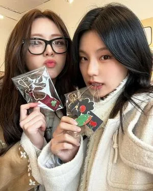 Itzy All In Us OnlyFans Leaked Free Thumbnail Picture - #EloW974gd5