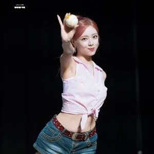 Itzy All In Us OnlyFans Leaked Free Thumbnail Picture - #GSJkAD7NYO