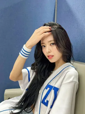 Itzy All In Us OnlyFans Leaked Free Thumbnail Picture - #Gn4iKhWNPW
