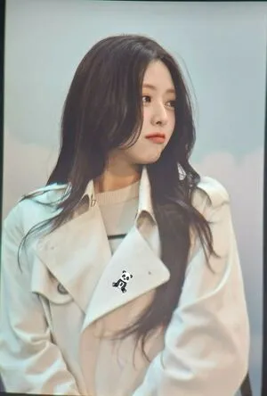 Itzy All In Us OnlyFans Leaked Free Thumbnail Picture - #HyFLBQfFDy