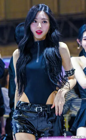 Itzy All In Us OnlyFans Leaked Free Thumbnail Picture - #IFfx25j9Fg