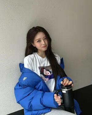 Itzy All In Us OnlyFans Leaked Free Thumbnail Picture - #K7JaZiP94L