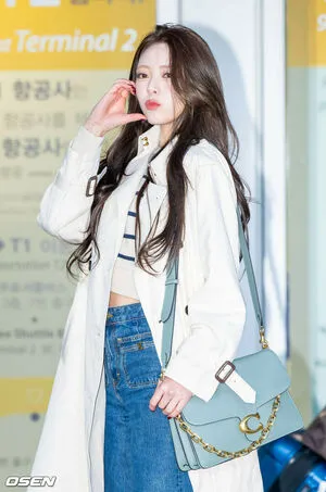 Itzy All In Us OnlyFans Leaked Free Thumbnail Picture - #KNP7mzBcIF