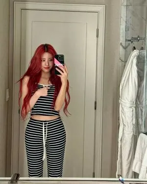 Itzy All In Us OnlyFans Leaked Free Thumbnail Picture - #KaiacSXH20