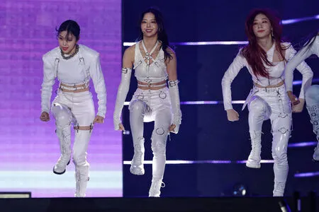 Itzy All In Us OnlyFans Leaked Free Thumbnail Picture - #NBEk7u3vkX