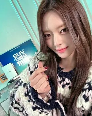 Itzy All In Us OnlyFans Leaked Free Thumbnail Picture - #Q6wOJlE0fF
