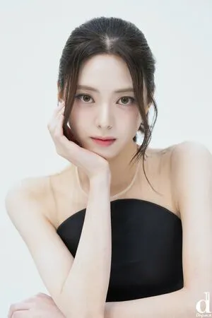 Itzy All In Us OnlyFans Leaked Free Thumbnail Picture - #Q920toQKzw