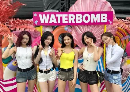 Itzy All In Us OnlyFans Leaked Free Thumbnail Picture - #T7NAGahaRc