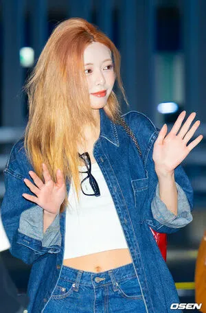 Itzy All In Us OnlyFans Leaked Free Thumbnail Picture - #WDP80B4UEX