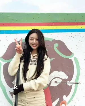 Itzy All In Us OnlyFans Leaked Free Thumbnail Picture - #WNFKKu5ejp