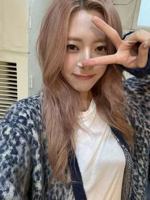 Itzy All In Us OnlyFans Leaked Free Thumbnail Picture - #XqdGSMYpWc