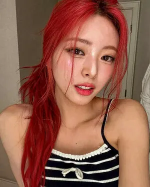Itzy All In Us OnlyFans Leaked Free Thumbnail Picture - #XxyyYB2RmU
