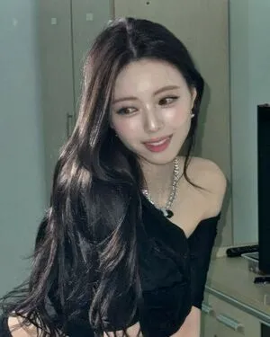 Itzy All In Us OnlyFans Leaked Free Thumbnail Picture - #ZkUqp16485
