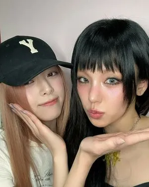 Itzy All In Us OnlyFans Leaked Free Thumbnail Picture - #amT92hzitl