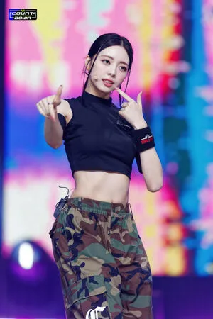 Itzy All In Us OnlyFans Leaked Free Thumbnail Picture - #c4c2VcWXYN