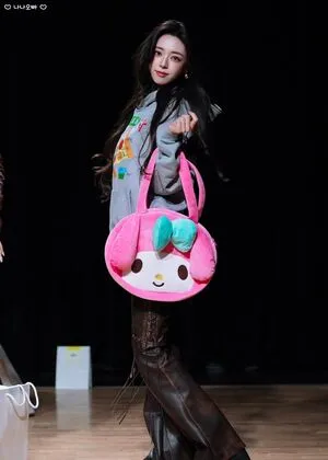 Itzy All In Us OnlyFans Leaked Free Thumbnail Picture - #ciKI2EAS6K