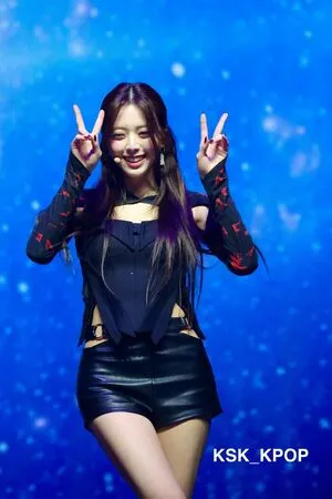 Itzy All In Us OnlyFans Leaked Free Thumbnail Picture - #dpc4cF67uD