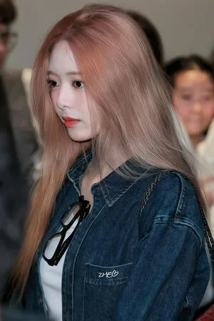 Itzy All In Us OnlyFans Leaked Free Thumbnail Picture - #eo5mHWxIUI
