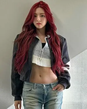 Itzy All In Us OnlyFans Leaked Free Thumbnail Picture - #f3zrFsq48g