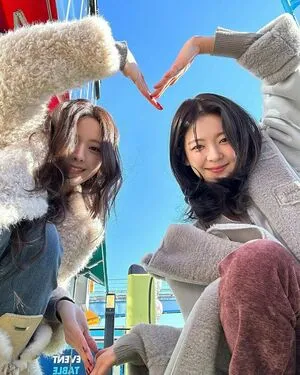 Itzy All In Us OnlyFans Leaked Free Thumbnail Picture - #faKOcp6gKS