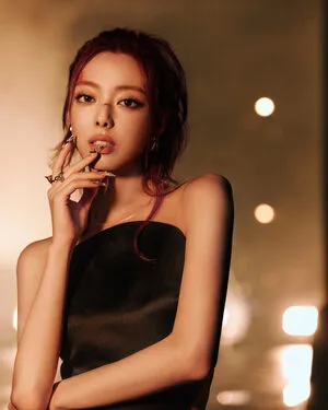 Itzy All In Us OnlyFans Leaked Free Thumbnail Picture - #g3mtmA7UC2