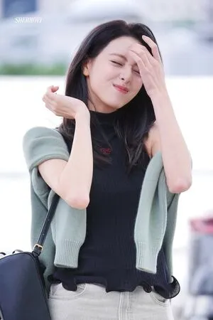 Itzy All In Us OnlyFans Leaked Free Thumbnail Picture - #gcoIzYmhSz